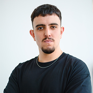 Dir. Víctor Ballesteros Siguero